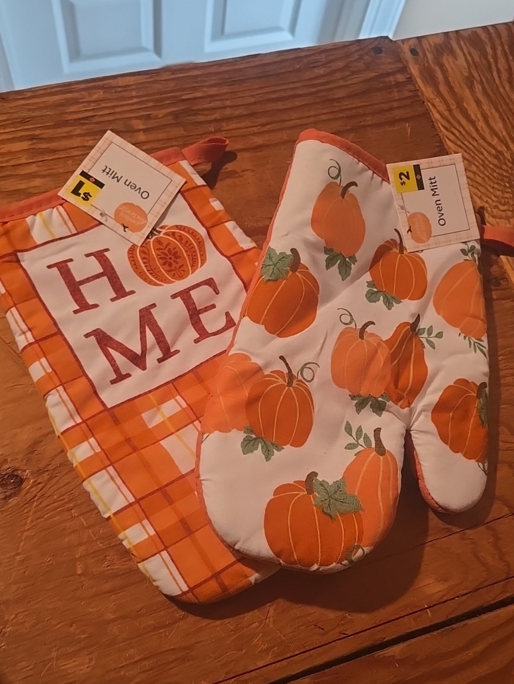 ❤️10/$10 New Fall Oven Mitts